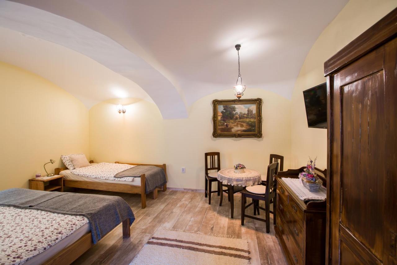 Bakony-Cinca Vendégház Szentgál Esterno foto